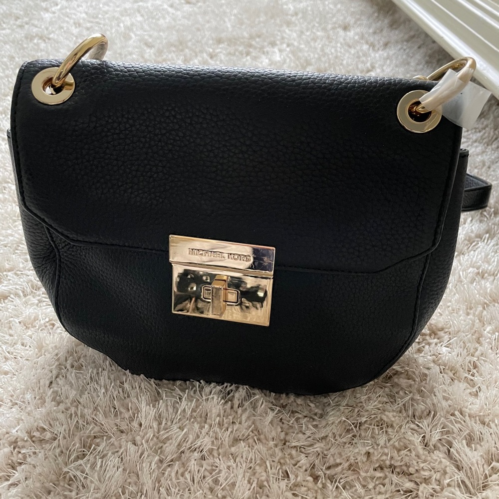 Michael kors crossbody purse